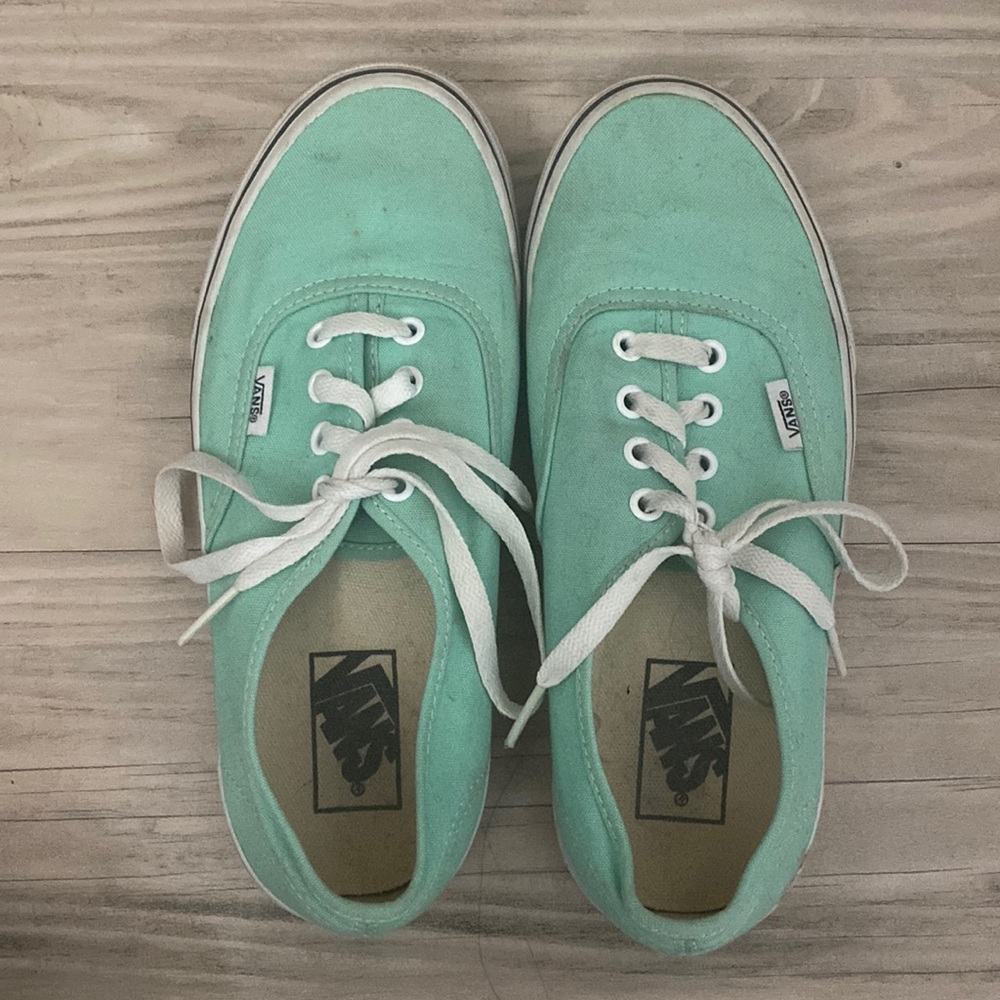Low rise converse